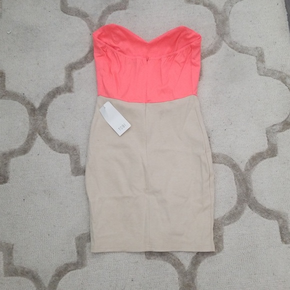 Tobi Boost Me Up Mini Dress - Picture 2 of 2